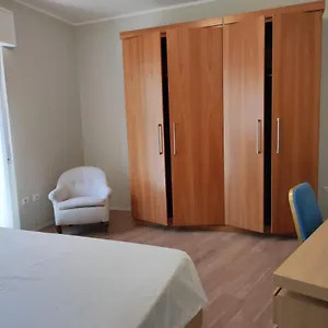 https://casa-botta-ampio-appartamento-luminoso-e-confortevole.it-lombardy.com